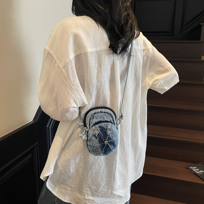 ins潮夏天通勤迷你手机单肩斜挎包男女个性设计牛仔布帽子小包包