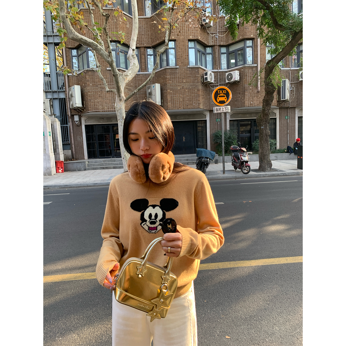 落落狷介LUOLUOJUANJIE