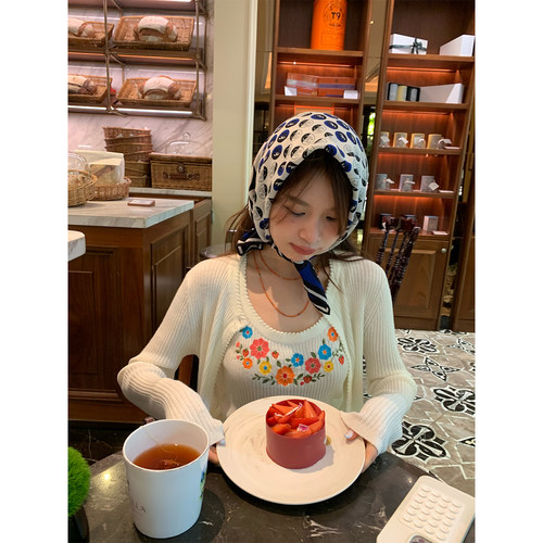落落狷介LUOLUOJUANJIE
