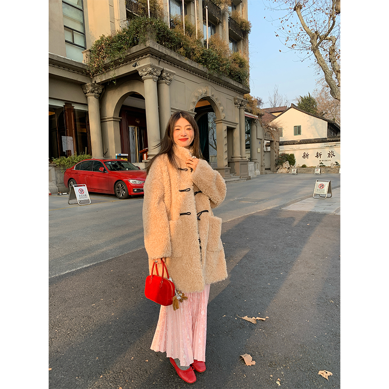 落落狷介皮毛一体毛毛外套女