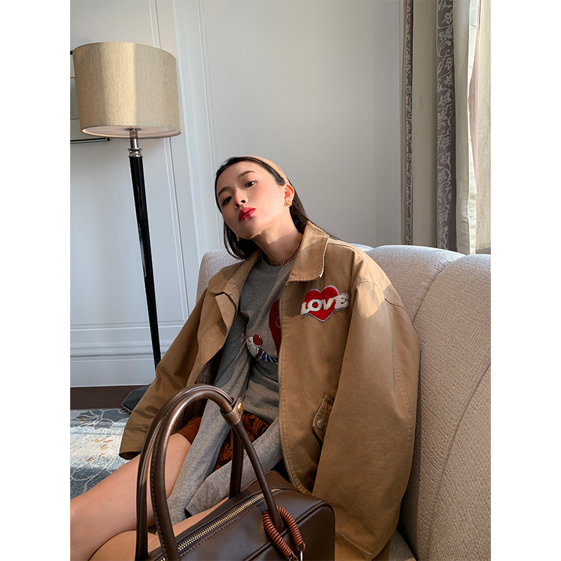 落落狷介加厚短款棉服女