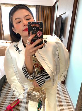 落落狷介 刺绣棒球服女外套女春秋款白色小个子短外套设计感百搭