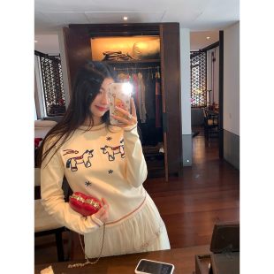 早春刺绣小个子上衣米白色可外穿 t恤女2026年新款 落落狷介 长袖