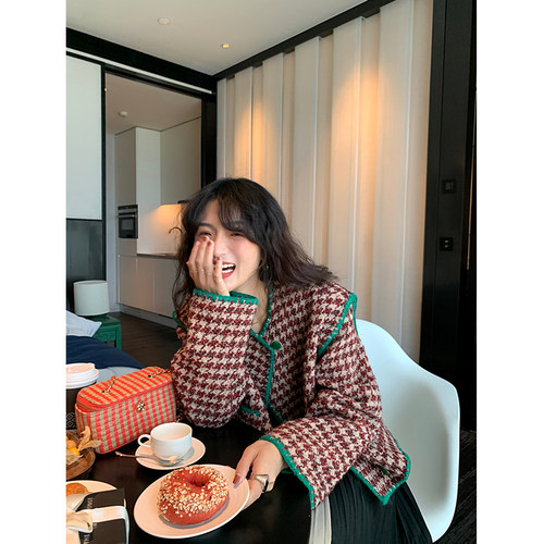 落落狷介2025年千鸟格毛呢外套