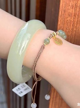 和田玉手镯女款扁条羊脂玉年轻款青海晴水青白玉冰种贵妃镯子