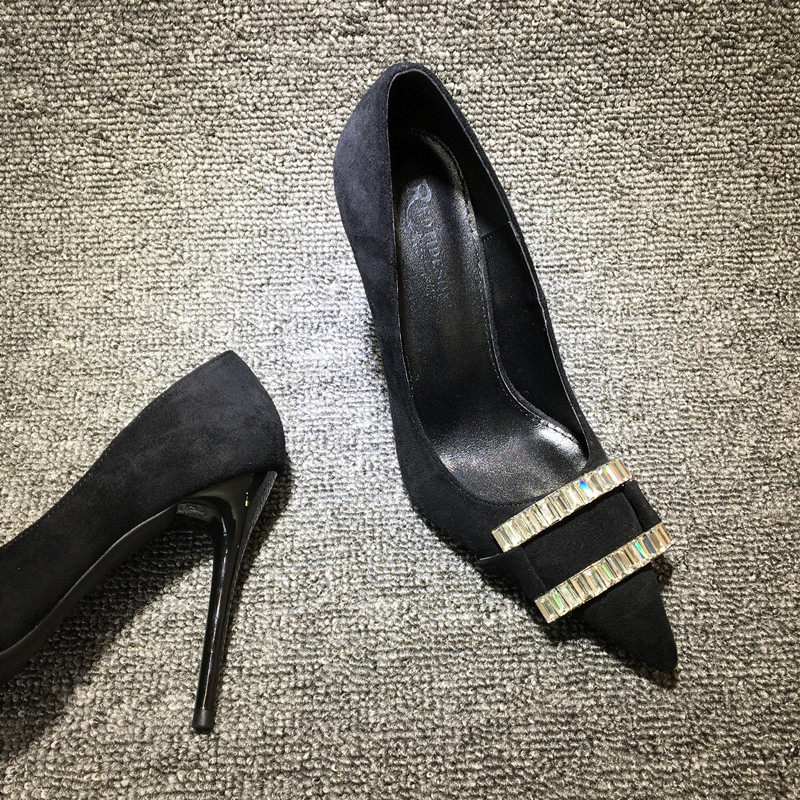 超细跟尖头性感浅口女单鞋水钻方扣名媛宴会绒面百搭黑色高跟鞋