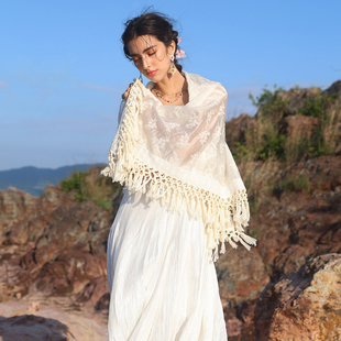 三亚海边拍照防晒流苏披肩手工三角围巾旅游穿搭女波西米亚民族风