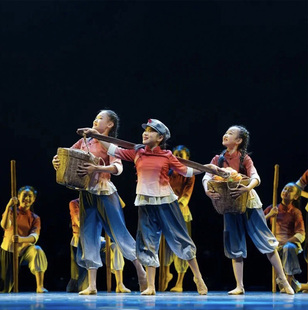 儿童演出服小荷风采朱德的扁担舞蹈服女童我的中国心表演服现代舞