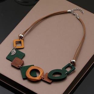 独特绿色短款项链配饰女秋冬夸张装饰项链2026新款毛衣搭配项链