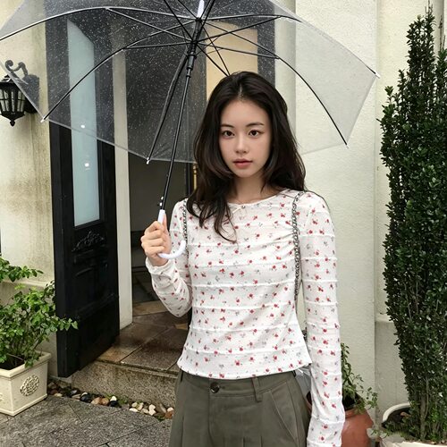 有货甜美少女 2026秋 清纯风花朵长袖T恤圆领套头上衣