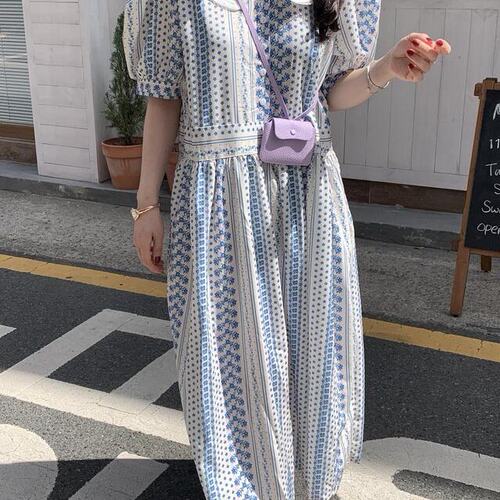 已出货chic花色娃娃领连衣裙