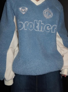 3色冬季 韩国东大门刺绣字母插肩袖拼接撞色V领羊羔毛绒上衣卫衣