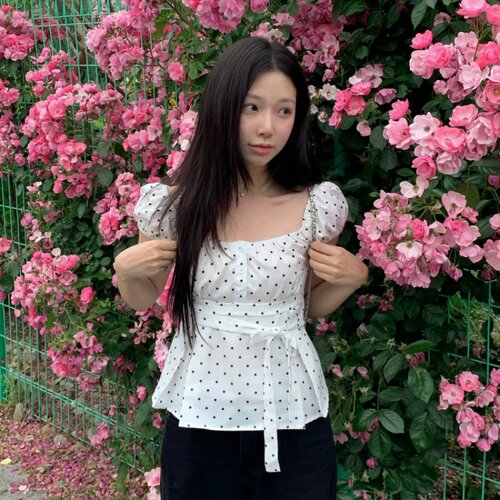 已出货 韩系甜美减龄蝴蝶结系带收腰波点泡泡袖衬衫小个子上衣女
