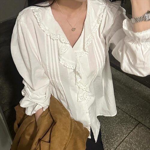 有货 韩国chic早秋气质淑女蕾丝花边拼接荷叶边压褶长袖衬衫女