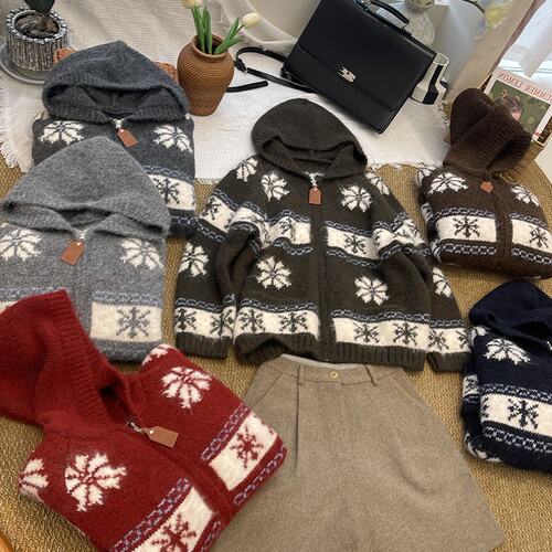 已出  高级感气质品质开衫拉链雪花连帽毛衣外套色入
