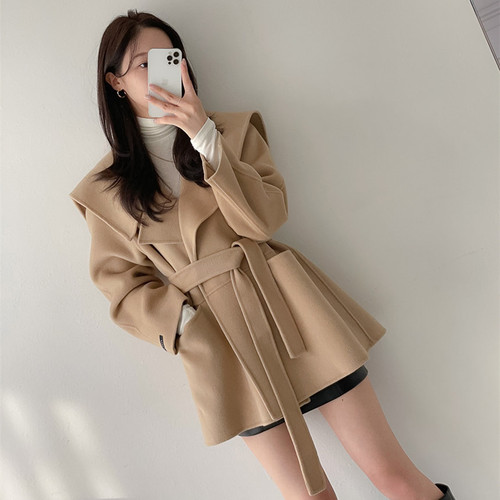 有货 韩版复古气质时尚别致大翻领小个子系带毛呢外套呢子大衣女