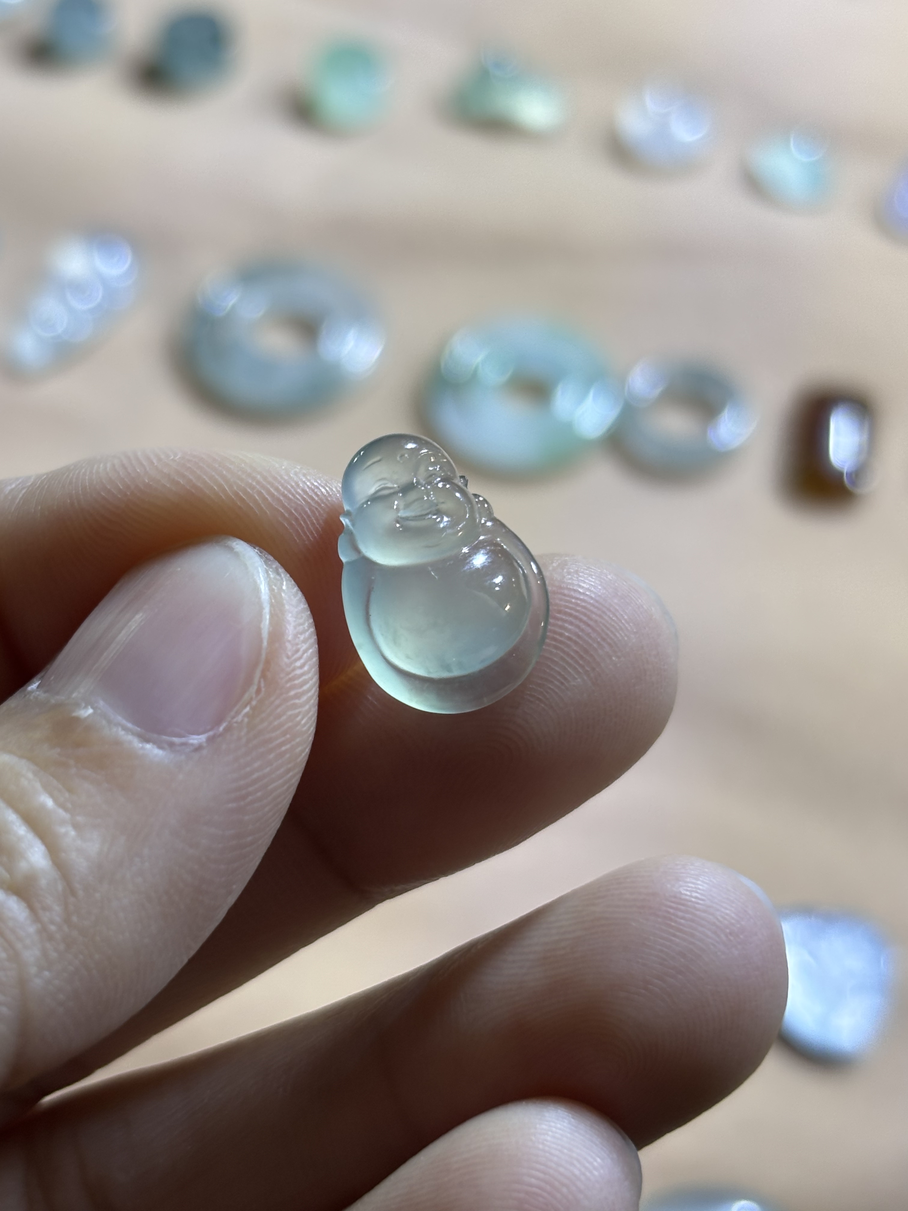 天然缅甸A货翡翠高冰晴底佛裸石镶嵌件15.4-11.2-4.6 - 封面