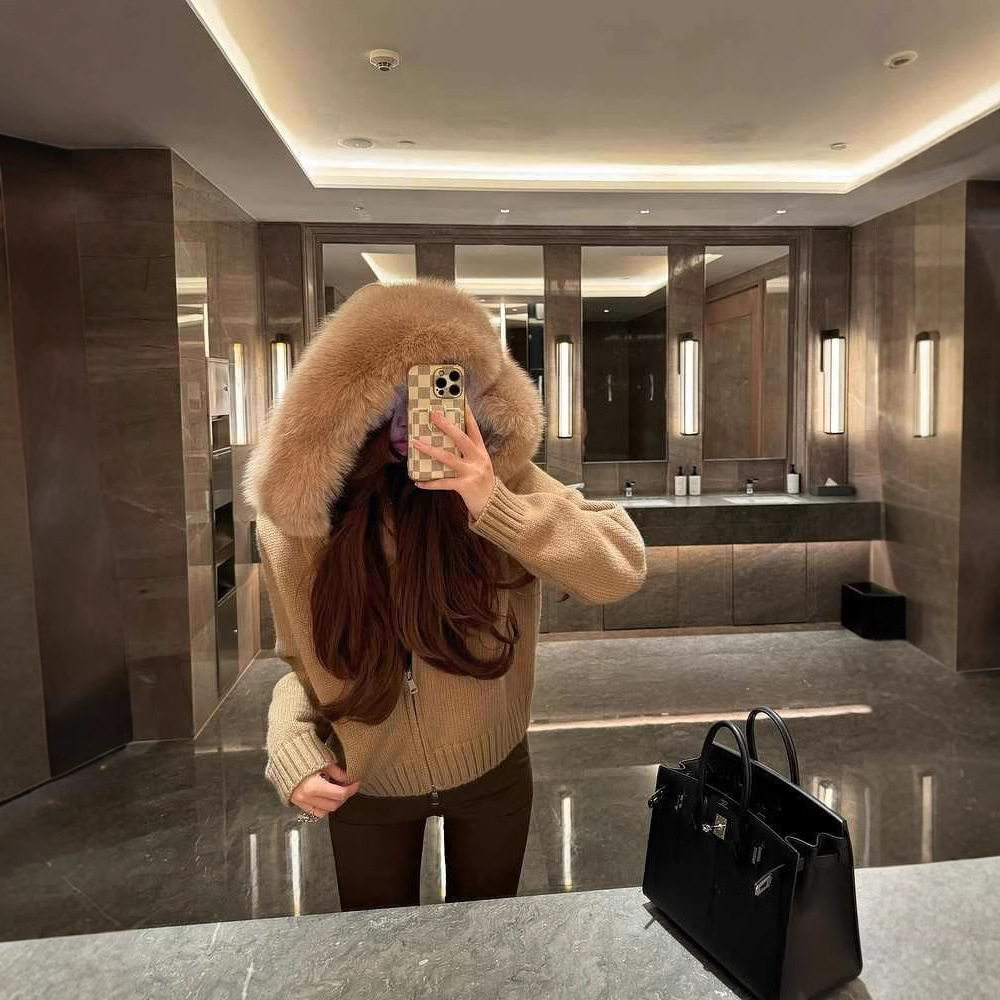 25秋冬连帽短款美拉德针织开衫网红同款小个子狐狸毛领皮草外套女