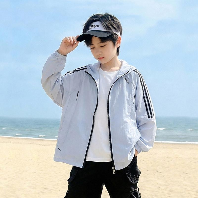 男童夏季轻薄连帽防晒衣帅气