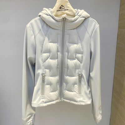 小个子修身连帽鹅绒羽绒服