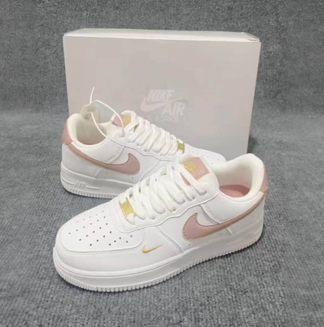 耐克女鞋 Air Force 1 空军一号低帮小白鞋百搭时尚休闲板鞋白粉