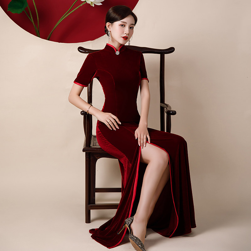 2023新款女高弹力金丝绒长旗袍公司年会主持走秀演出服修身改良版