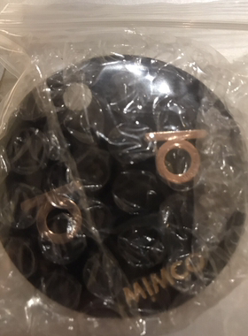 澳大利亚新款玫瑰金耳钉耳环时尚轻奢品牌饰品耳钉charmer