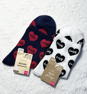 特价 外贸原单女士中筒袜卡通字母棉混可爱日系ins潮牌秋冬运动袜