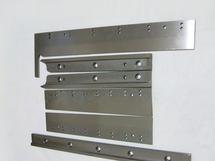 马天尼骑订龙联动线三面刀片