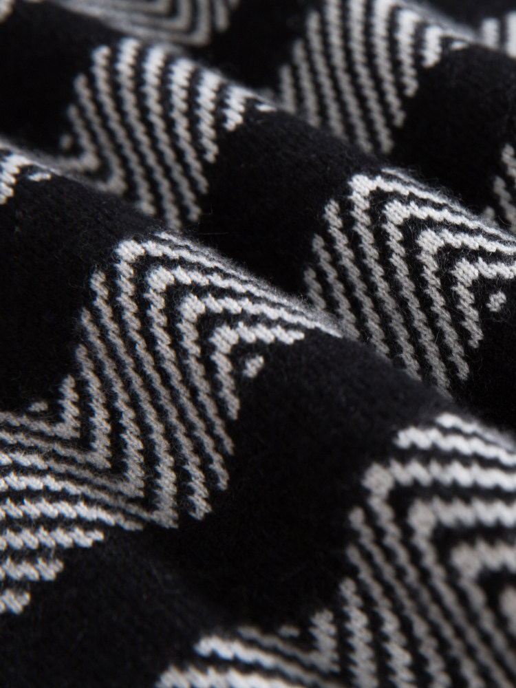 가을 겨울 남성용 흑백 스트라이프 스웨터 따뜻하고 패셔너블하고 대비되는 색상 남성용 가벼운 럭셔리 캐시미어 스웨터 100 순수 캐시미어 라운드넥 두꺼워짐