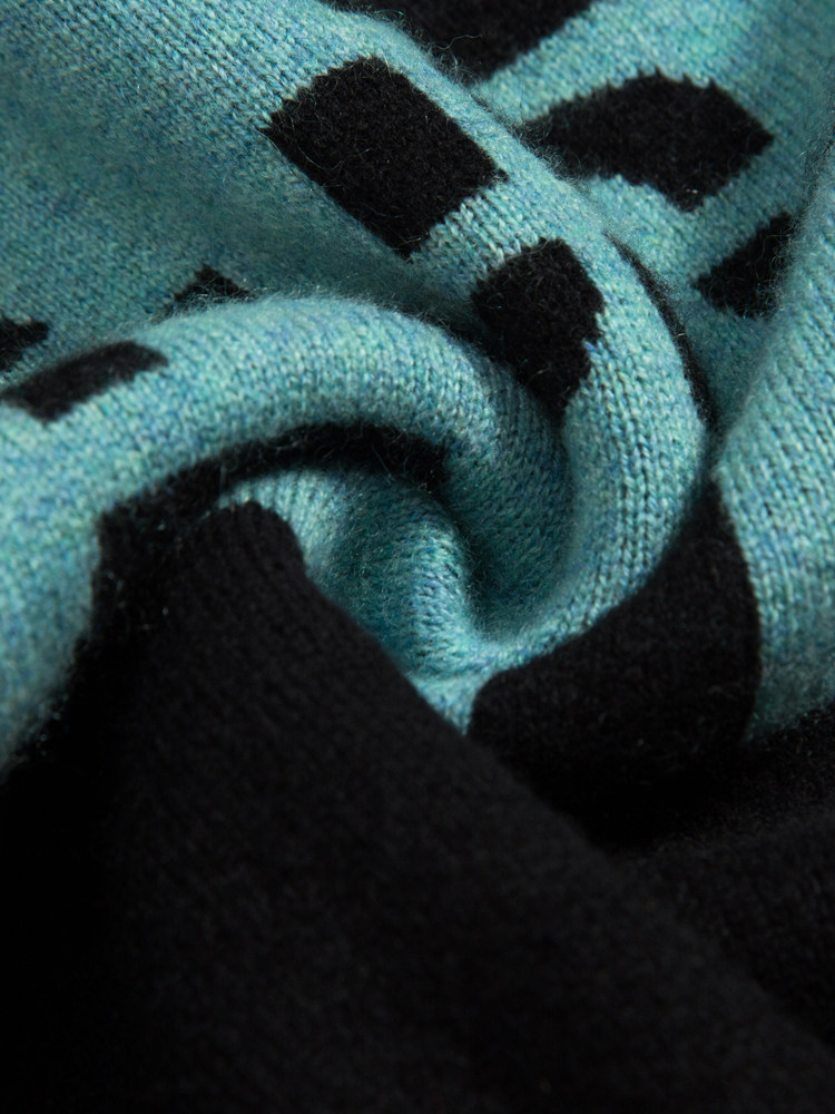 남성용 대비 컬러 캐시미어 스웨터 겨울 트렌드 2024 새로운 패션 레터 자카드 남성용 하이 엔드 라운드 넥 캐시미어 스웨터 두꺼운