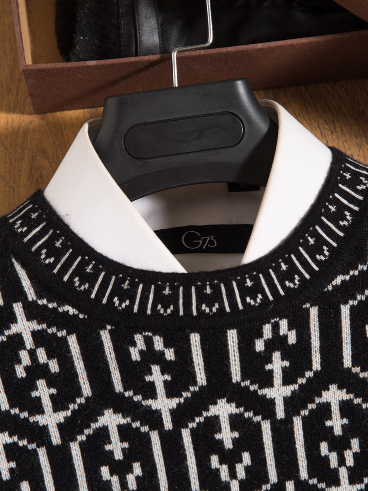 두꺼운 둥근 목을 가진 남성용 겨울 도시 가벼운 럭셔리 물떼새 격자 자카드 니트 캐시미어 스웨터 남성용 흑백 대비 스웨터