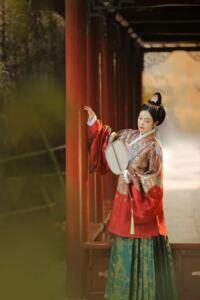 现货明制汉服妆花织金交领上袄 华丽订婚结婚礼服敬酒服出门服