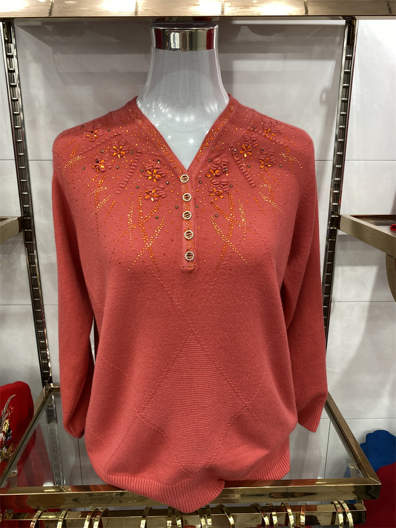 中老年胖妈妈装镶钻针织羊毛衫