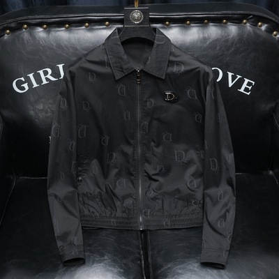 2026年春款新款男士翻领款潮男夹克外套；货号9559 P175 沙发图