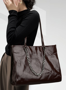 真皮包包女士2025新款秋冬款单肩包时尚上班通勤包女大容量托特包