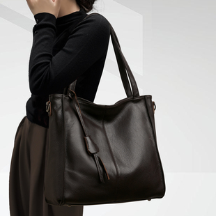 CCAMO包包女款大容量包包日常通勤百搭真皮女包轻奢品牌斜挎大包