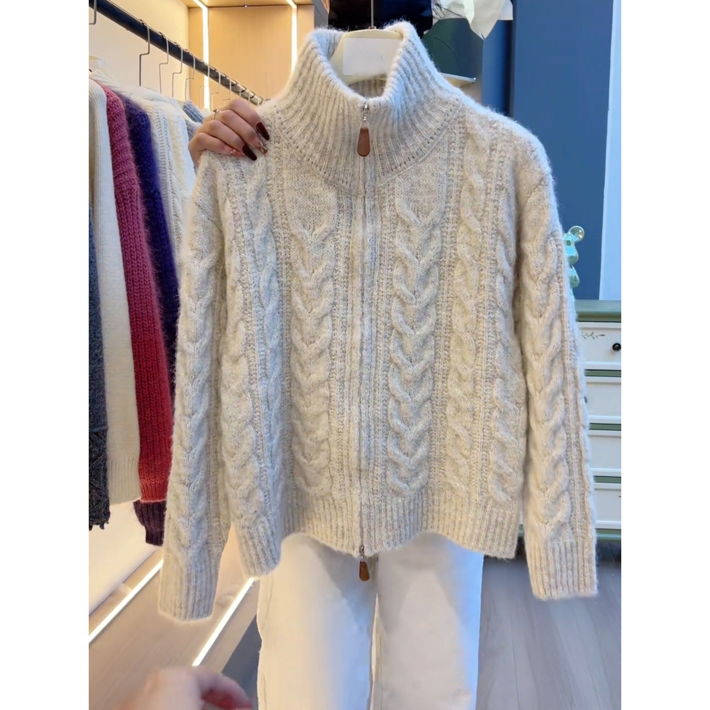 2025秋冬麻花粗毛线欧货重工高领拉链开衫女羊绒宽松慵懒羊绒外套,女装/女士精品,大码内搭,淘宝优惠券,粉丝福利购,淘宝优惠卷