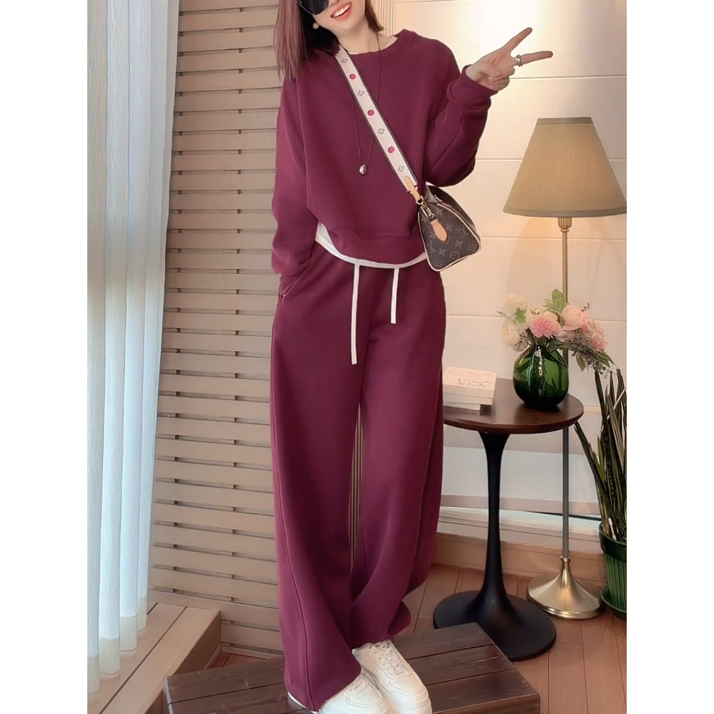 加绒加厚休闲运动套装女26秋冬新款韩版洋气宽松卫衣阔腿裤两件套