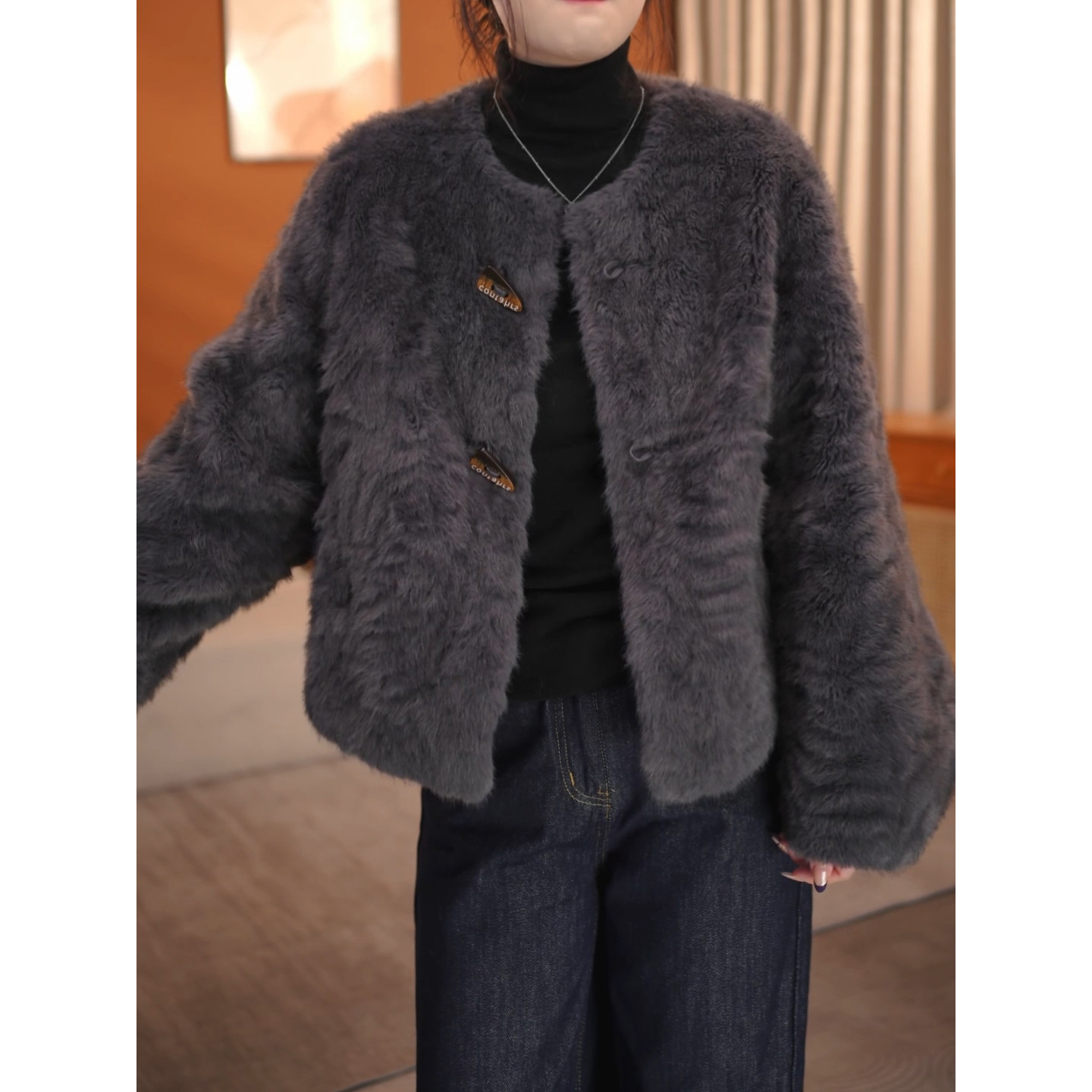 皮草上衣 时髦精小香风短款皮毛一体外套女冬款高级感牛角扣轻奢,女装/女士精品,大码内搭,淘宝优惠券,粉丝福利购,淘宝优惠卷