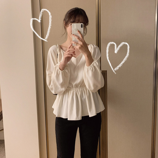 Korean early spring gentle age reduction pleated big collar baby shirt top waist sweet cute long sleeve shirt girl