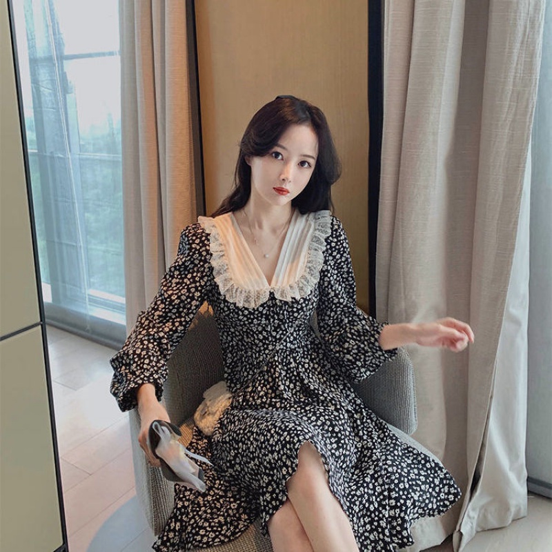 Autumn black floral women's long sleeve dress with slim waist and lace collar skirt