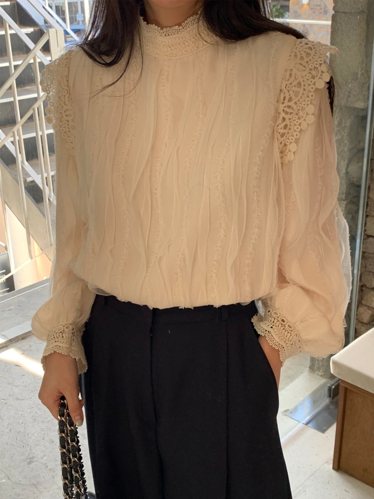 Korean east gate spring retro French Court Style Lace stitching stand collar shirt, versatile base shirt