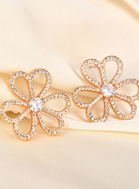 镂空花朵轻奢耳钉微镶锆石小众简约气质冷淡风高级感耳钉耳饰品潮