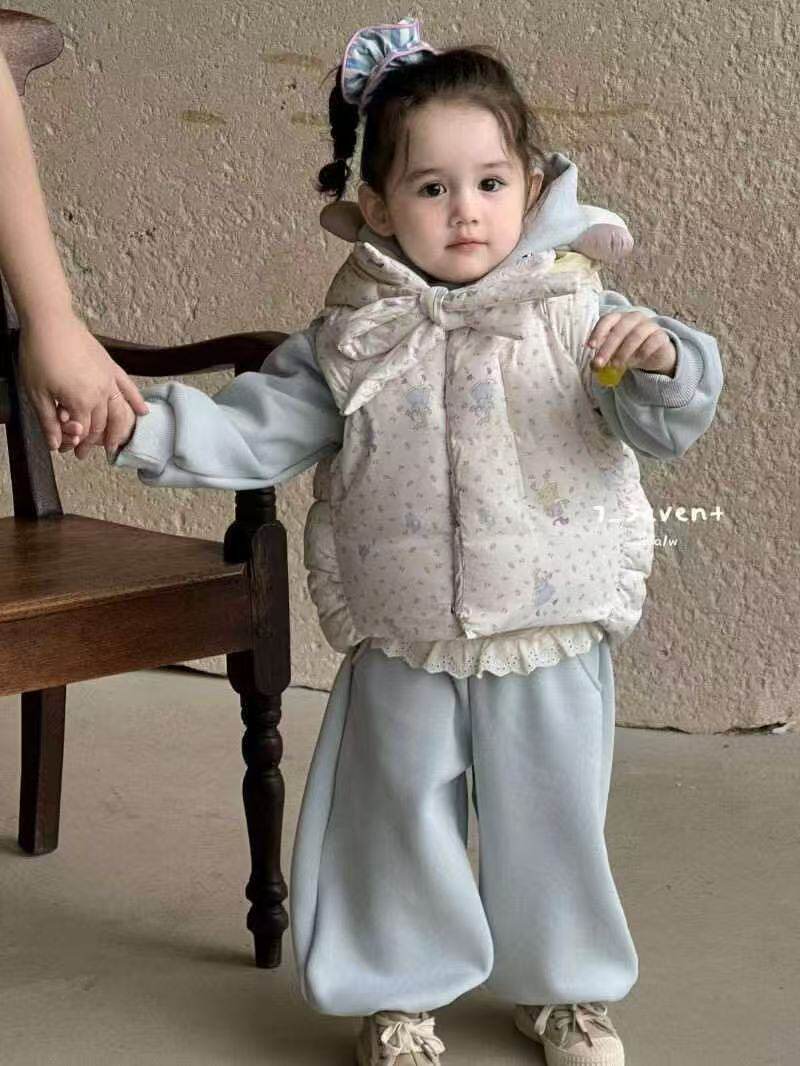 7seven 宝宝轻薄羽绒服25冬装好看女童碎花鸭绒马甲儿童校服神器