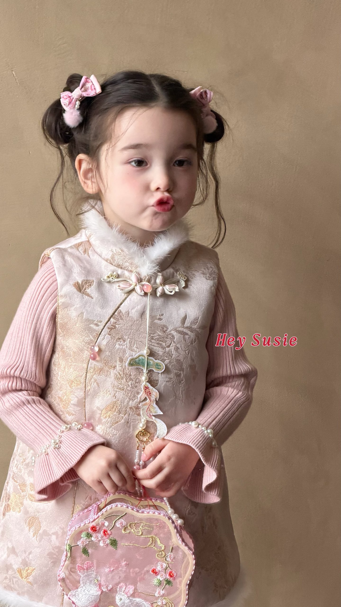 苏西susie女童25新冬新中式国风粉色旗袍裙公主风毛绒背心裙7670