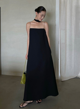 PURITYYH小众简约黑色高级感抹胸法式吊带连衣裙气质显瘦轻奢长裙