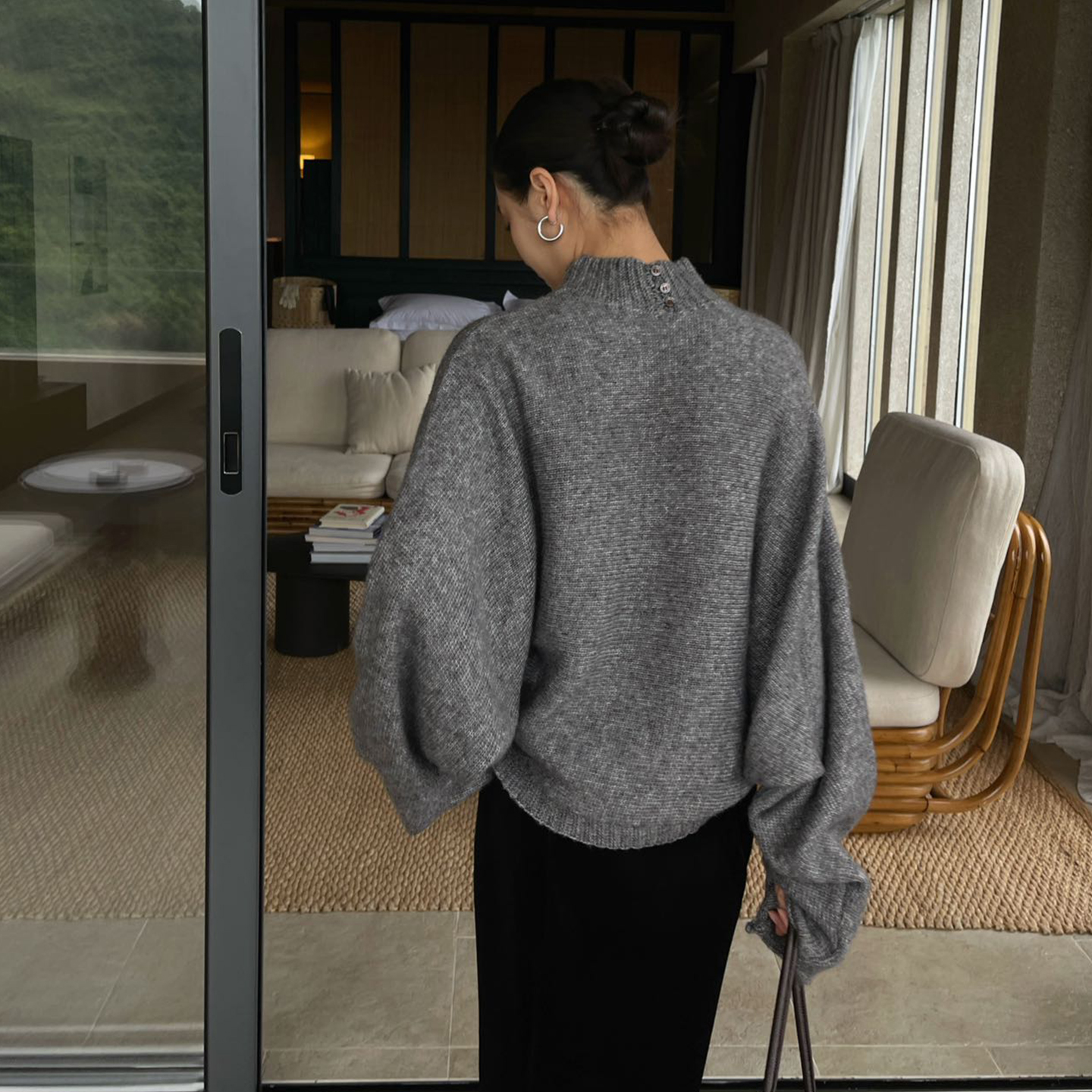 法式慵懒半高领蝙蝠袖毛衣女2025冬季新款时尚设计羊毛针织上衣