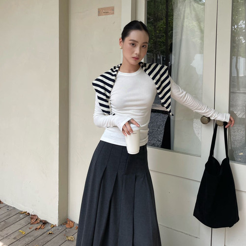 PUIRTY YH亲肤秋冬白色T恤修身外穿长袖小众内搭打底衫时尚上衣