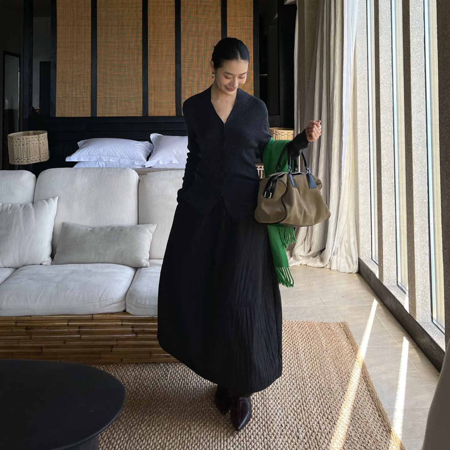 法式复古黑色半身裙女冬季高腰显瘦中长款大花苞裙显瘦a字伞裙子